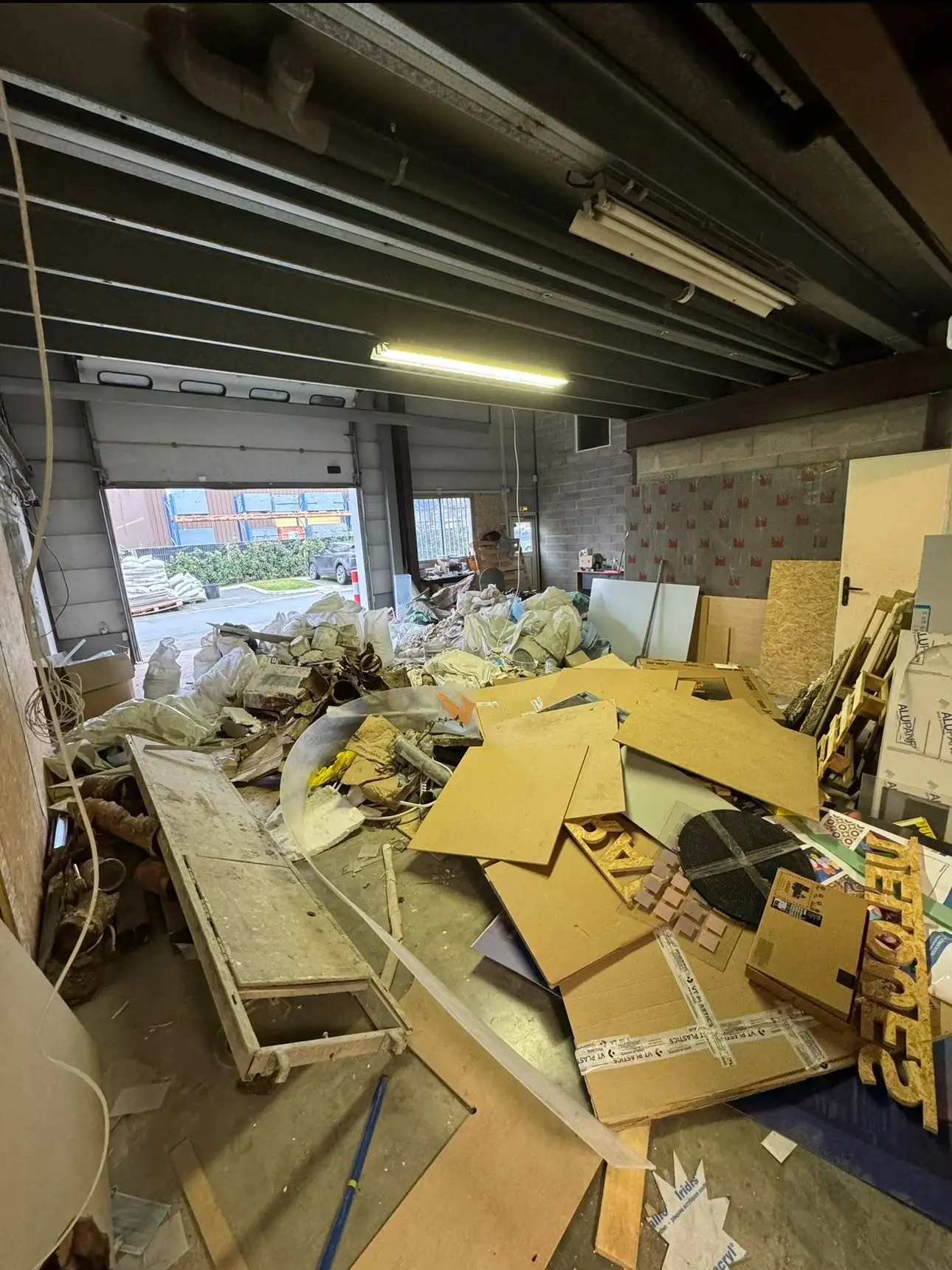 WhatsApp Image 2025-12-12 at 00.14.39_05ff4286