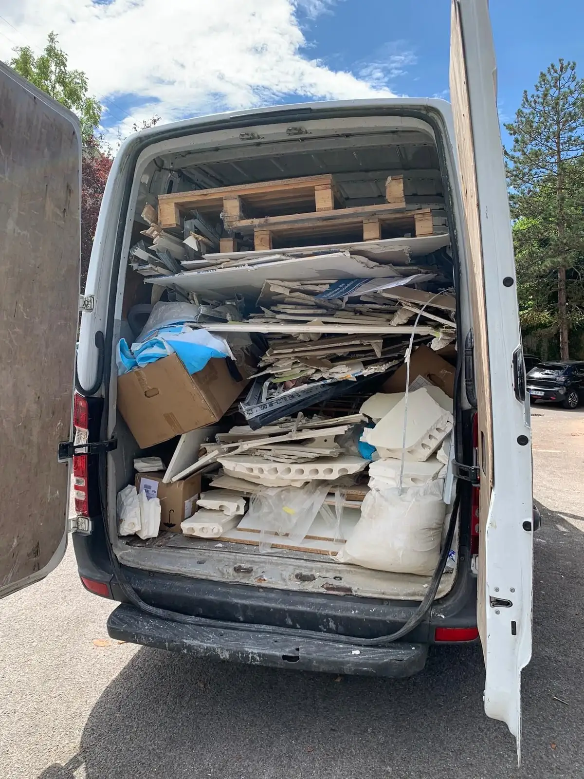 WhatsApp Image 2025-12-12 at 00.14.41_a1bc79a3