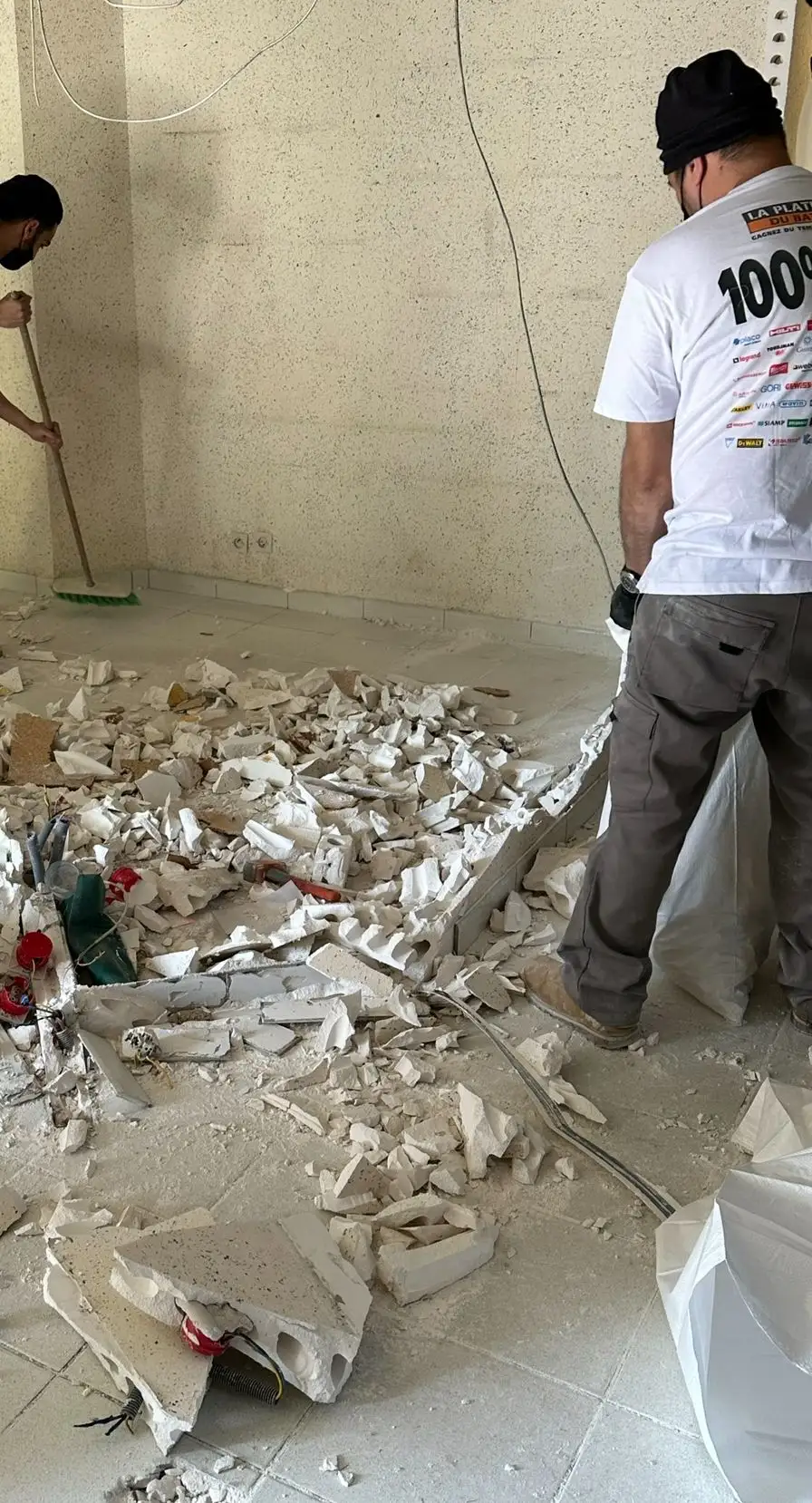 WhatsApp Image 2025-12-12 at 00.14.42_e3e768e3