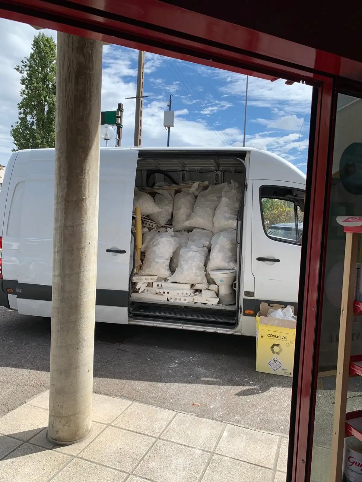 WhatsApp Image 2025-12-12 at 00.14.46_0519ab77